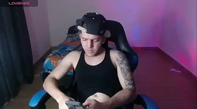 Dann Vargas online show from February 14, 1:13 am