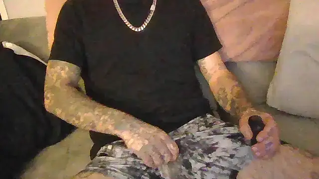 cruz815 online show from November 22, 1:49 am