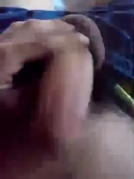 Snapshot of CuttableBuyout chatting on October 31, 7:06 pm CuttableBuyout online show from October 31, 7:06 pm