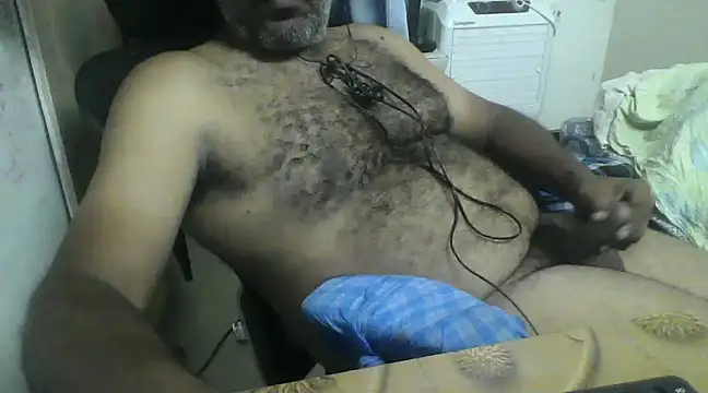 Snapshot of awesomeroc123 chatting on February 22, 6:04 pm awesomeroc123 online show from February 22, 6:04 pm