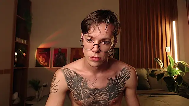 William Henry  online show from March 27, 1:45 pm