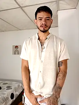 Niick01  online show from October 23, 7:50 pm