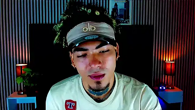 LihanJor 23 online show from October 18, 1:38 pm