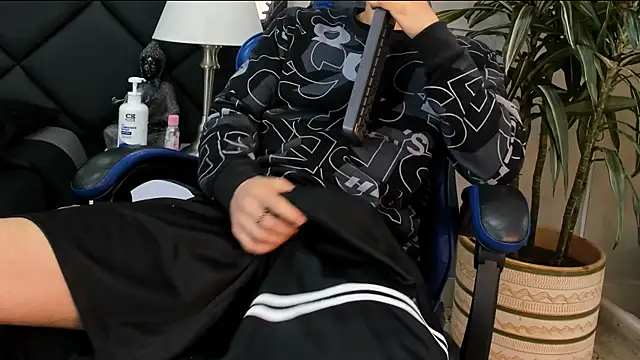 roan birkin online show from April 14, 9:14 pm