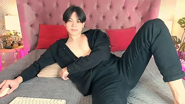 Snapshot of just_gay_ chatting on March 9, 1:48 pm just gay online show from March 9, 1:48 pm