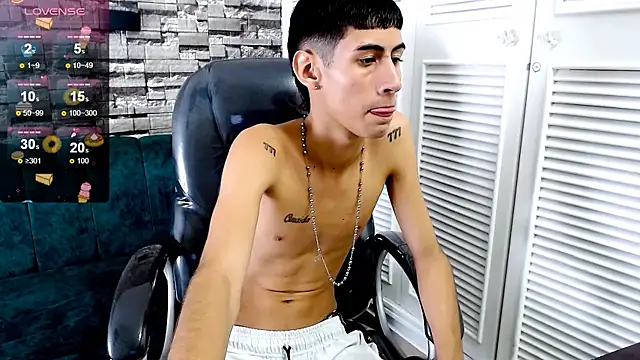 LittleFiree online show from February 22, 5:23 am