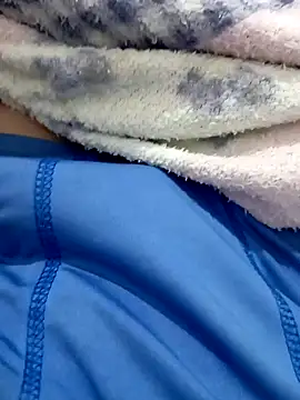 Snapshot of blzin20 chatting on February 1, 3:19 am blzin20 online show from February 1, 3:19 am