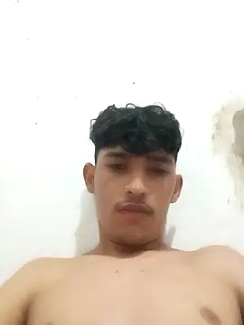 Snapshot of blzin20 chatting on March 5, 3:30 am blzin20 online show from March 5, 3:30 am