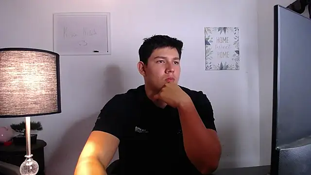 JamesCr  online show from October 14, 1:12 am