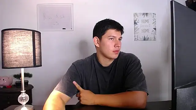 JamesCr  online show from October 15, 1:57 am