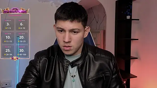 JamesCr  online show from July 16, 12:45 pm