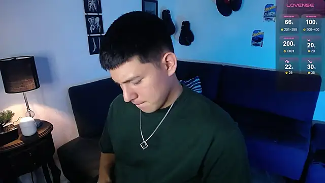 JamesCr  online show from April 16, 1:11 pm