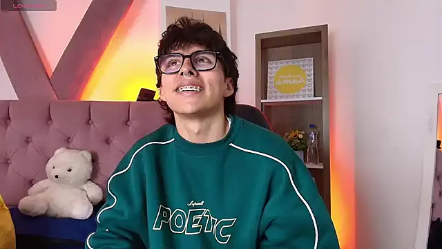 PepperTwink online show from March 17, 4:09 pm