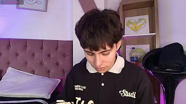 PepperTwink online show from October 21, 4:43 pm