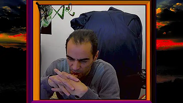 ReyDeBotones online show from February 28, 10:31 pm