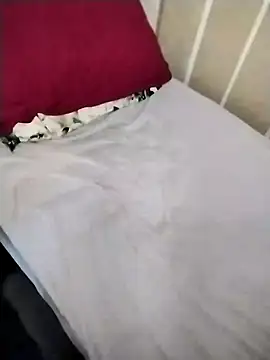 ianzinho online show from February 12, 3:51 am