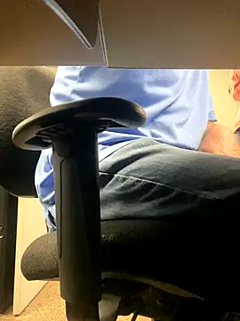 hintly online show from November 17, 9:40 pm