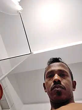 stefansisi online show from October 6, 11:59 am