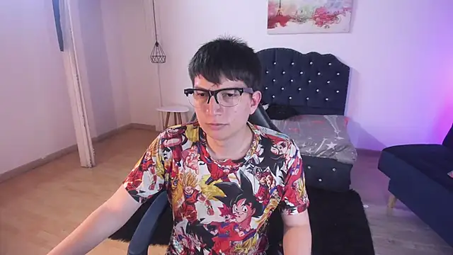 Golden-Boyy online show from September 14, 3:41 am