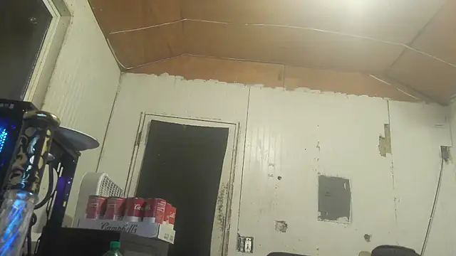 nuttyking2022 online show from October 10, 6:40 am