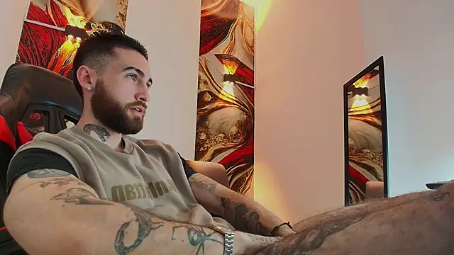 Luke davis01 online show from October 25, 1:35 pm