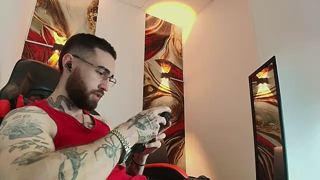 Luke davis01 online show from October 14, 1:18 pm