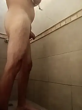 Snapshot of Sexyguycumming chatting on March 20, 9:35 pm Sexyguycumming online show from March 20, 9:35 pm
