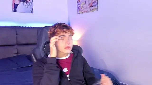 Aiiden 15 online show from October 15, 12:13 pm