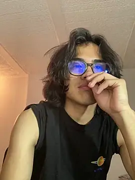 shadowsofgarden online show from March 12, 1:14 am