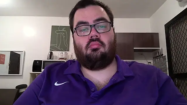 Snapshot of alexxxbear chatting on February 17, 4:42 am alexxxbear online show from February 17, 4:42 am
