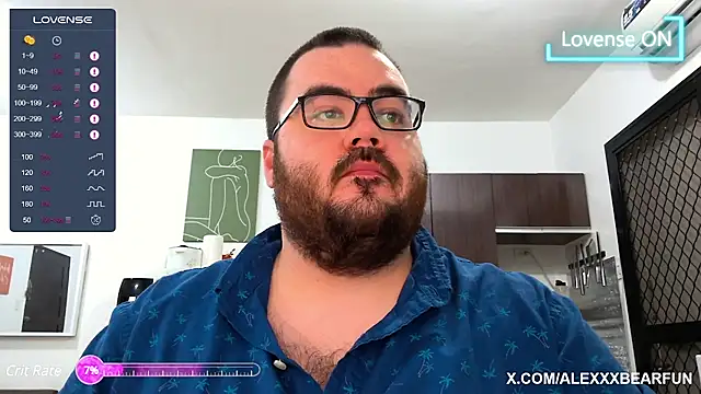 Snapshot of alexxxbear chatting on March 20, 11:34 pm alexxxbear online show from March 20, 11:34 pm