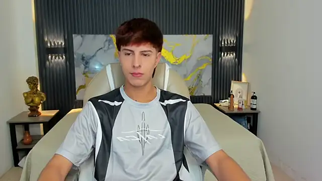 Estiv18  online show from November 29, 2:57 am