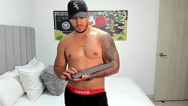 owen-pierces online show from March 5, 2:14 am