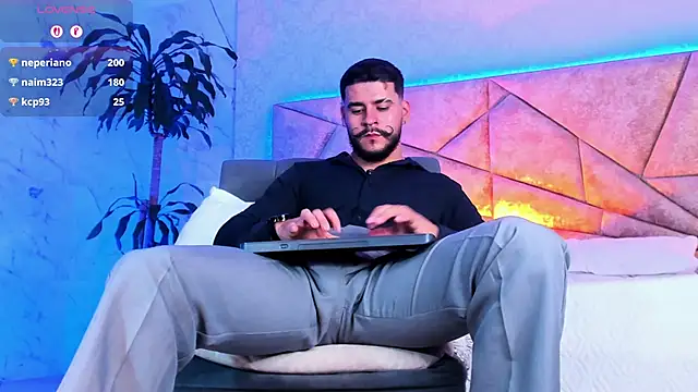 DickGriffith  online show from October 12, 1:27 pm