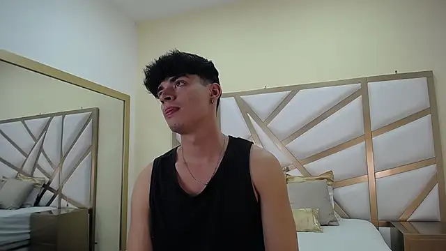 DrakeCollinss online show from March 11, 7:58 pm