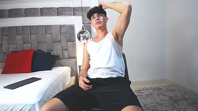 DrakeCollinss online show from March 1, 7:48 pm