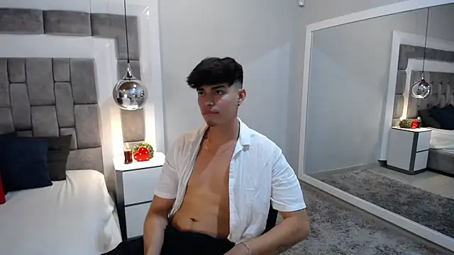 DrakeCollinss online show from February 14, 7:44 pm