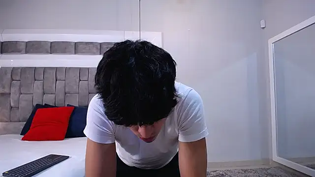 DrakeCollinss online show from February 24, 7:41 pm