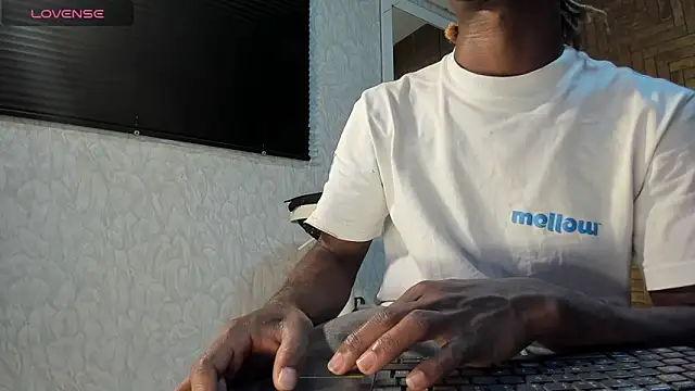 LooganX online show from March 9, 7:01 am