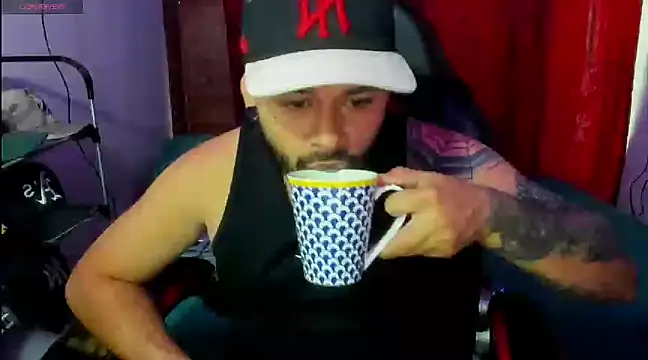 ragnar lothbrok777 online show from March 6, 9:42 pm