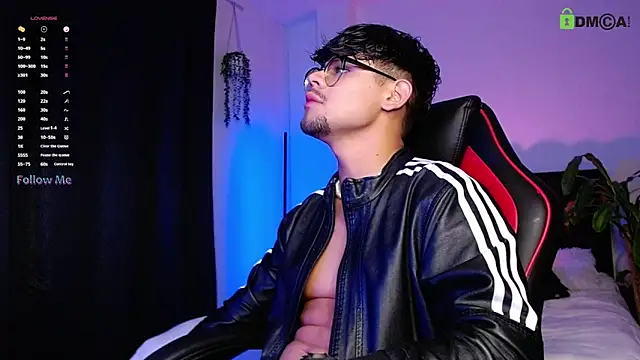 isaac-saenz online show from September 17, 10:11 pm