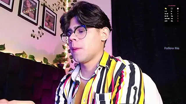 isaac-saenz online show from March 3, 9:01 pm