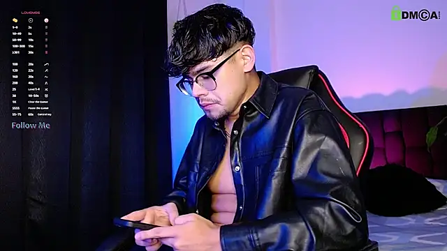 isaac-saenz online show from October 4, 12:05 am