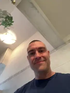 Snapshot of Jackcazzone_82 chatting on February 22, 2:16 pm Jackcazzone 82 online show from February 22, 2:16 pm