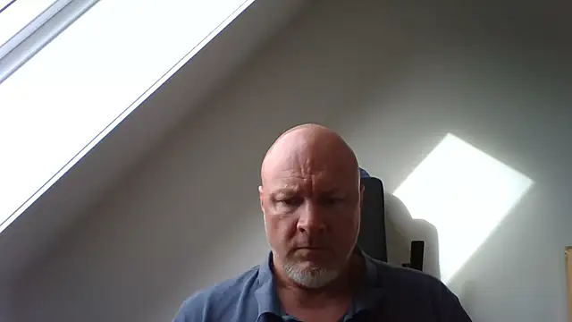 Lucifer29cm online show from October 22, 11:58 am