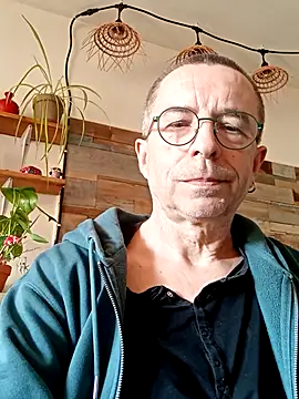 Xavspank2 online show from March 1, 2:50 pm