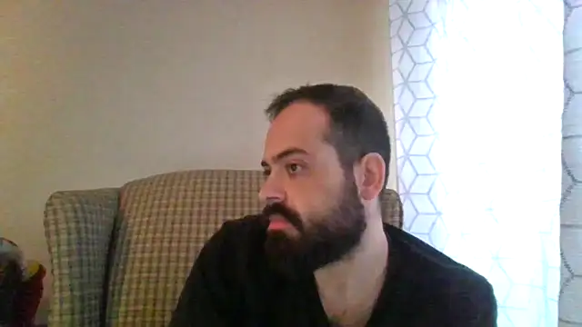 guccititi online show from November 14, 6:09 pm