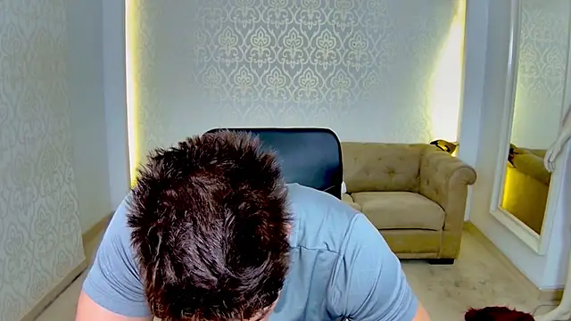 MaxKaiden online show from April 15, 6:13 am