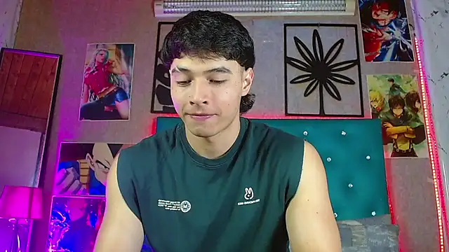 LiamAndrewzz online show from April 9, 4:54 am