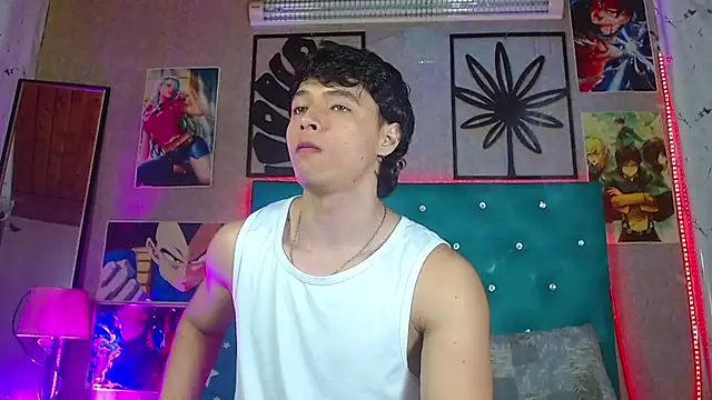 LiamAndrewzz online show from July 4, 6:49 am